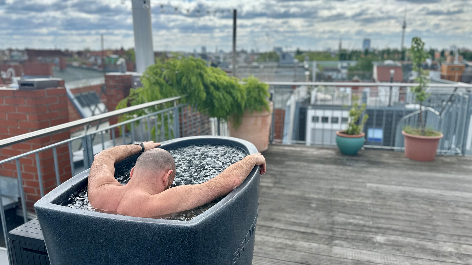 Wim Hof Workshop │ Berlin │ “Ice & Fire” Loft