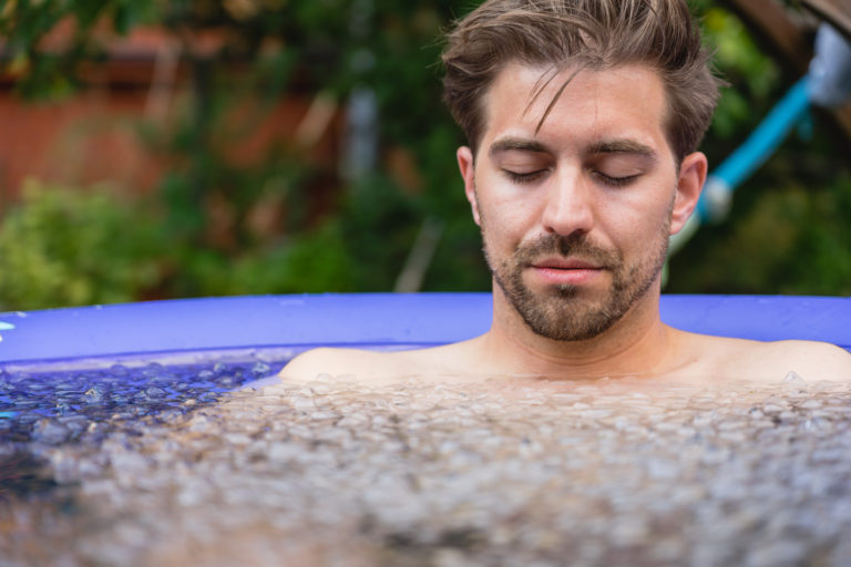 Eisbad bei Wim Hof Methode Workshop